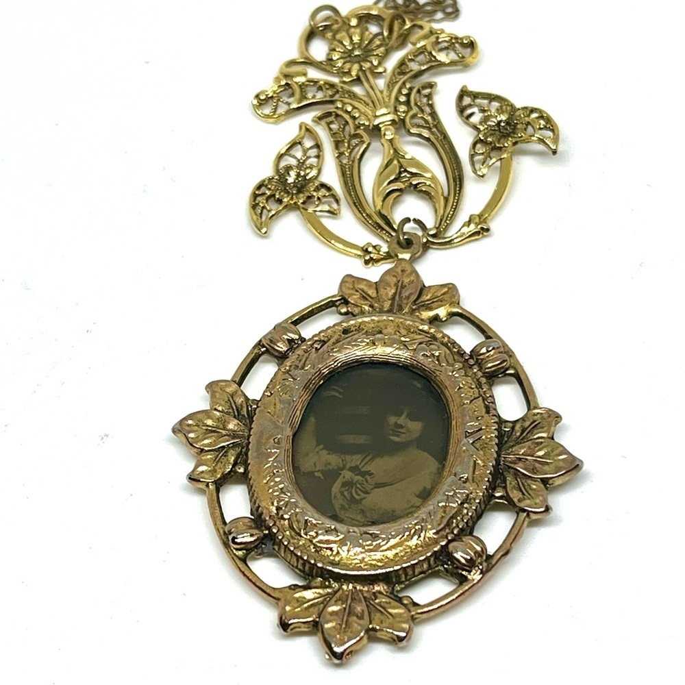Victorian Lady Portrait Pendant Necklace